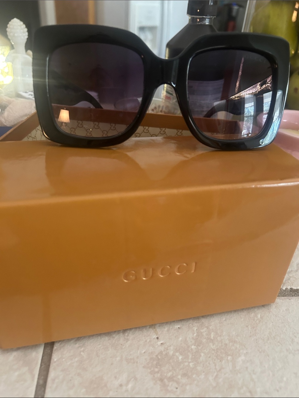 Inspired Black Oversized Square Women’s Sunglasses VGUC